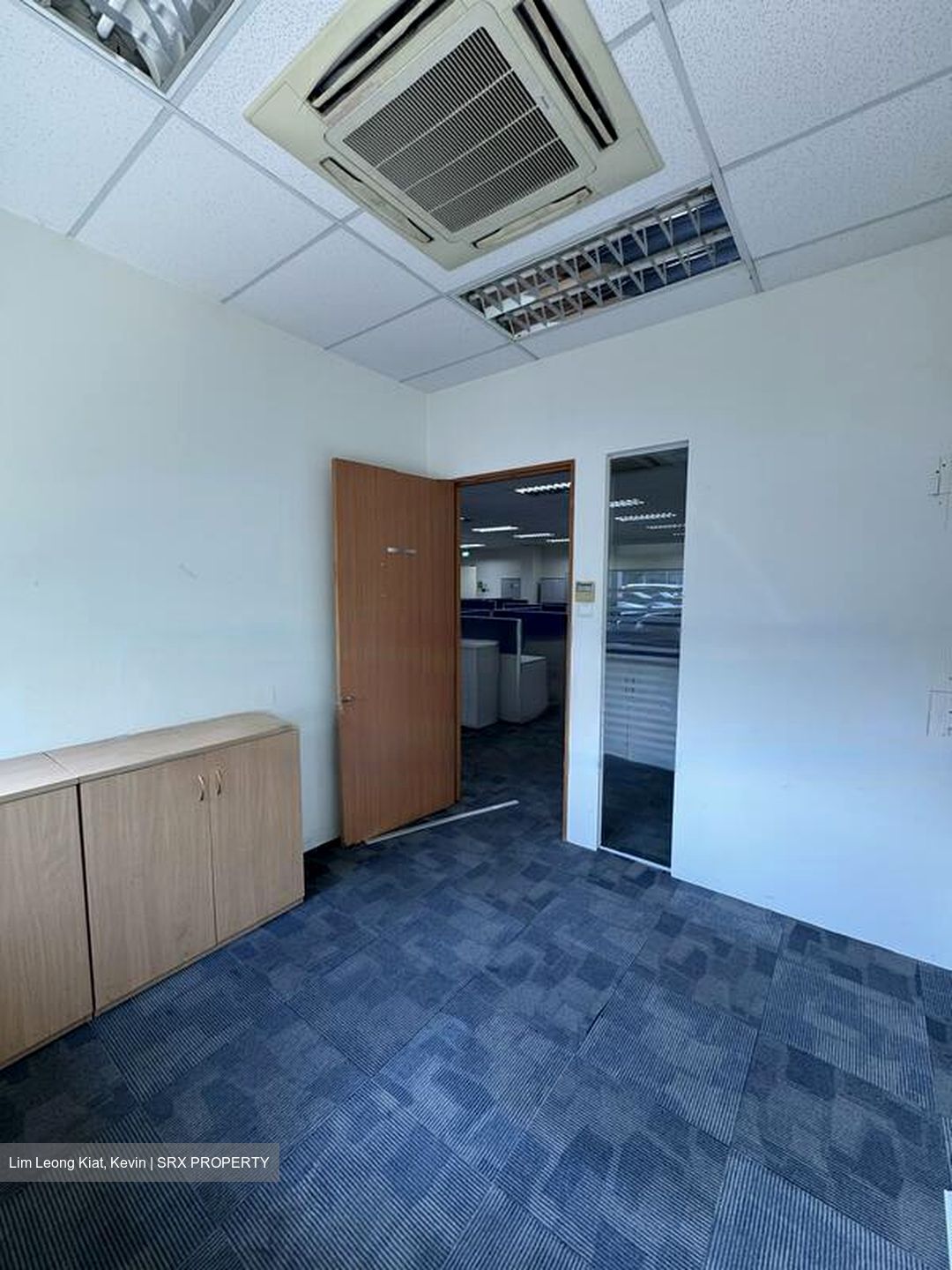 Labrador Villa Road (D5), Office #459625081